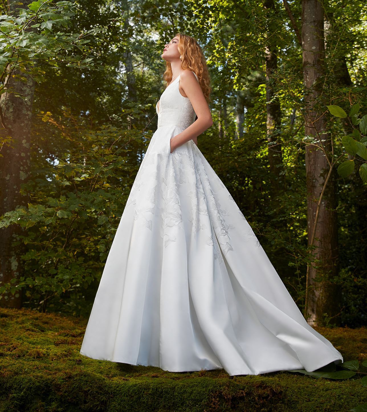 Anne Barge Trunk Show. Desktop Image