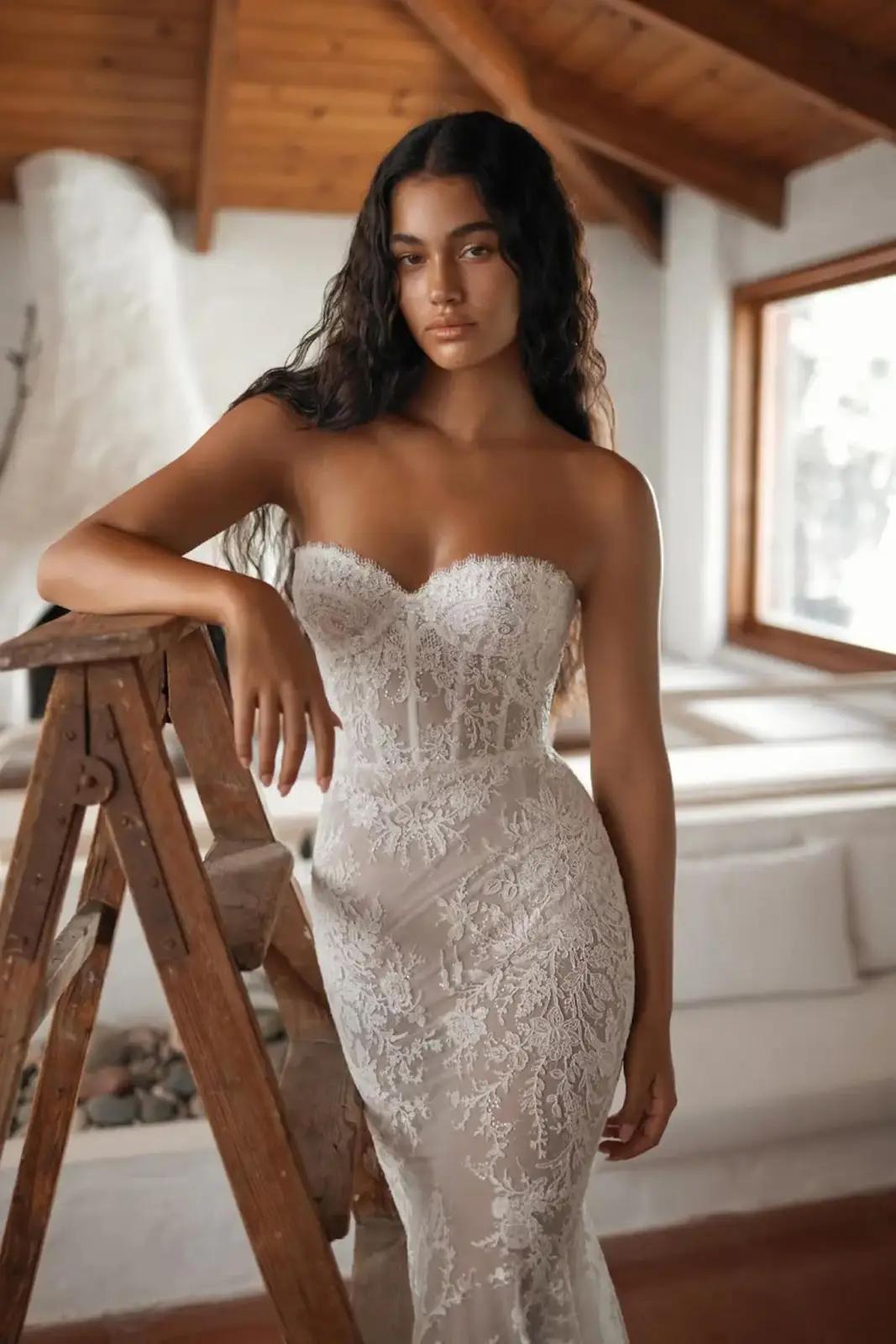 Dresses We Recommend For Your Wedding Theme Image
