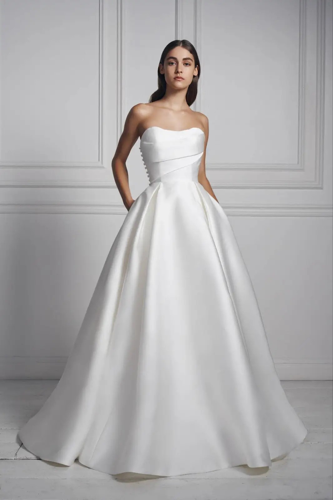 Anne Barge Couture image