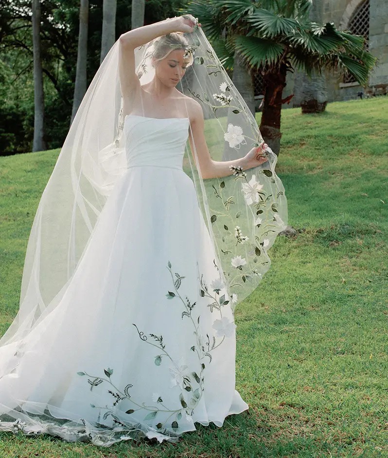 Toni Federici &quot;English Garden&quot; Veil Trunk Show