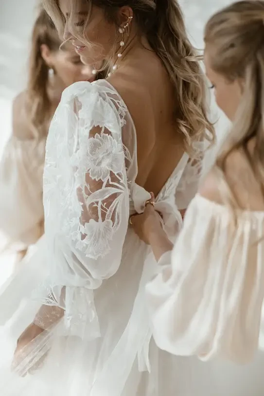 Gallery Image #slidesGrid52