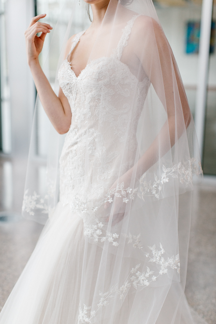 Toni Federici Lace Veil