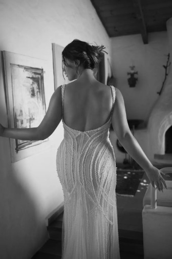 Dana Harel Jolene #3 thumbnail