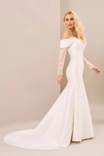 Caroline Castigliano Livianna #2 thumbnail