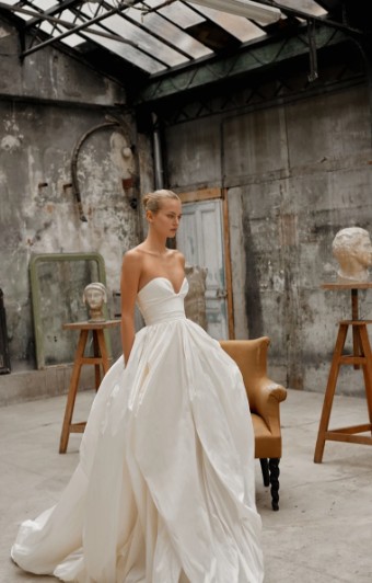 Dana Harel Elle #2 thumbnail