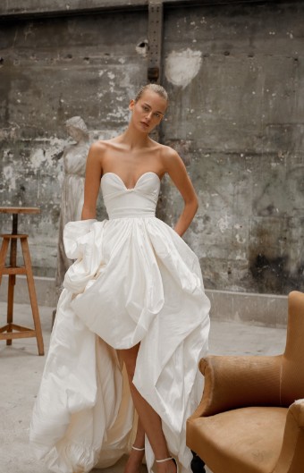 Dana Harel Elle #0 default thumbnail