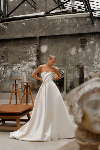 Dana Harel Amelia #3 thumbnail