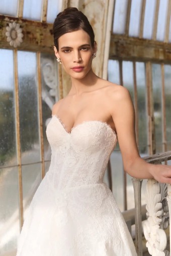 Caroline Castigliano It’s a Love Story #1 thumbnail