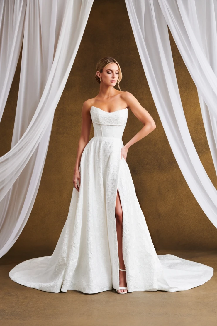 Kelly Faetanini Serenity Default Thumbnail Image