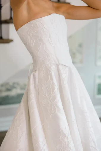 House of Savin Jamie #6 thumbnail