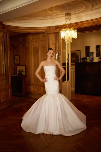 Dana Harel Anais #0 default thumbnail