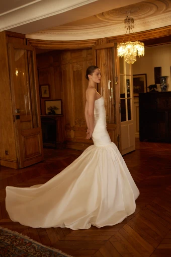 Dana Harel Anais #1 default thumbnail