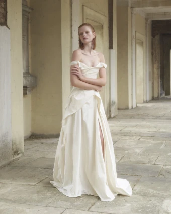 Vivienne Westwood Tabitha #0 default thumbnail