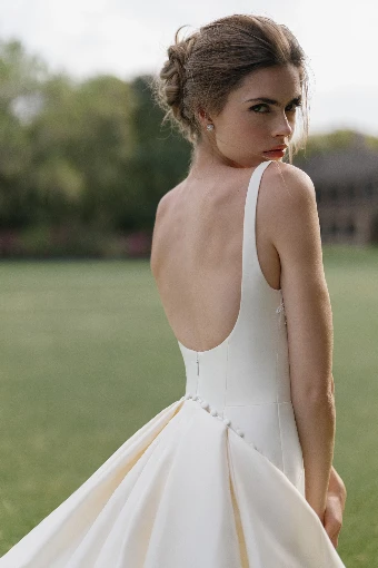 Anne Barge Couture Henrietta #1 thumbnail