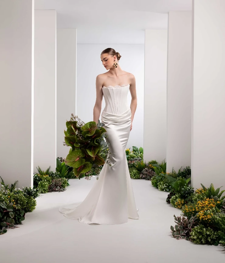 Valentini Spose Calyx Default Thumbnail Image